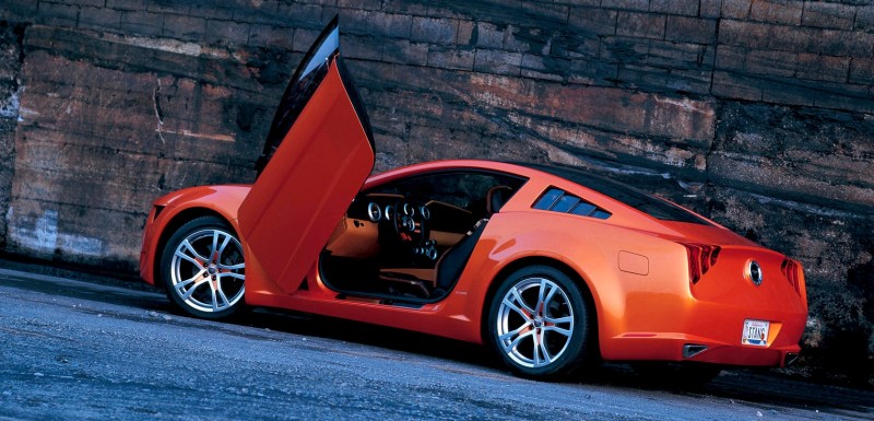 2006 Giugiaro Ford Mustang Concept Was Ringer vs In-House Ford Designs 14