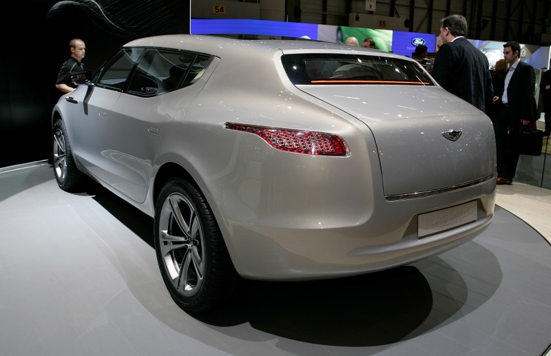 2009 Aston Martin LAGONDA SUV Concept 4