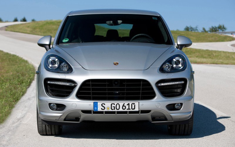 2013-porsche-cayenne-gts-front-end.jpg
