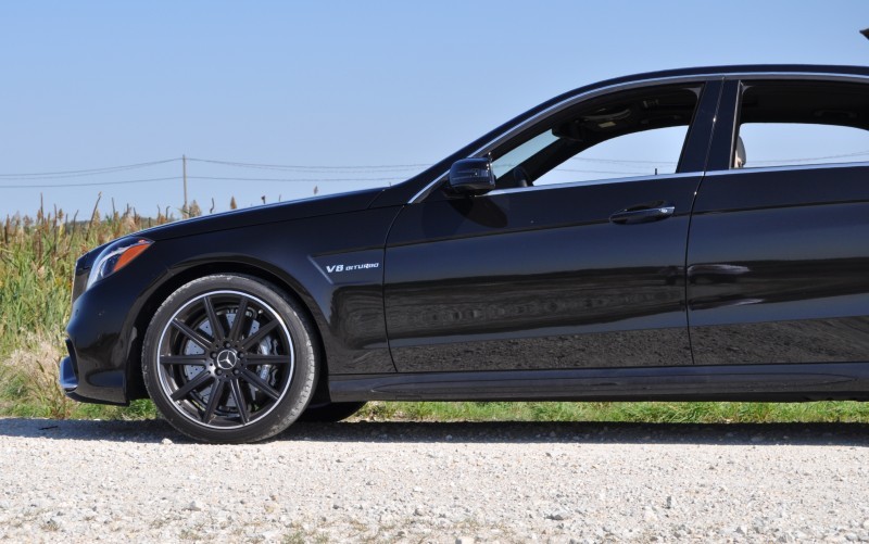 CarRevsDaily.com - Fun Car Gifs - 2014 E63 AMG 4MATIC S-Model in 30 High-Res Images7