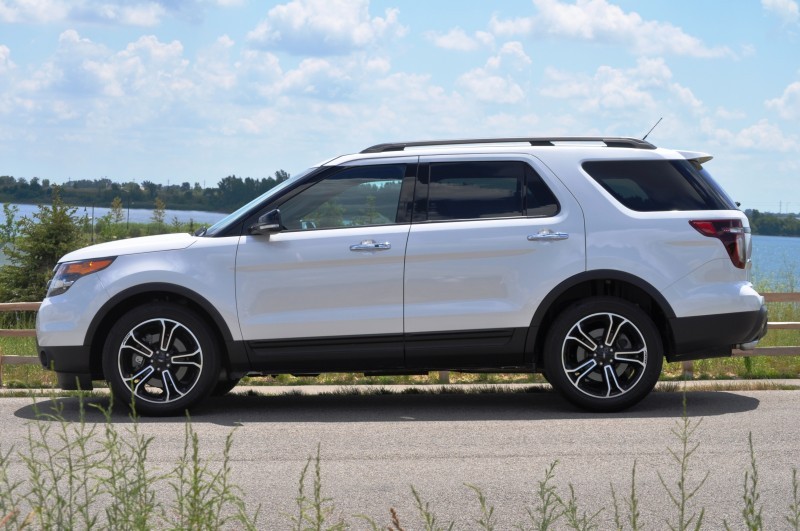Ford Explorer Sport - Photo Showcase2
