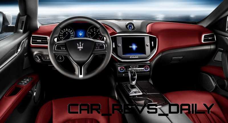 Maserati-Ghibli-Plancia-lato-guida
