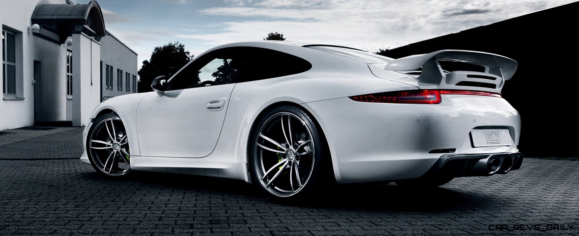 TECHART_for_Porsche_911_Carrera_4S_with_Formula_IV_exterior4