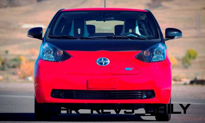 2014 Scion iQ Glams Up With Two-Tone EV and Monogram Editions 23