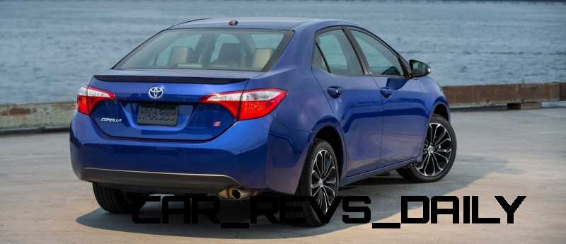 2014_Toyota_Corolla_S_001