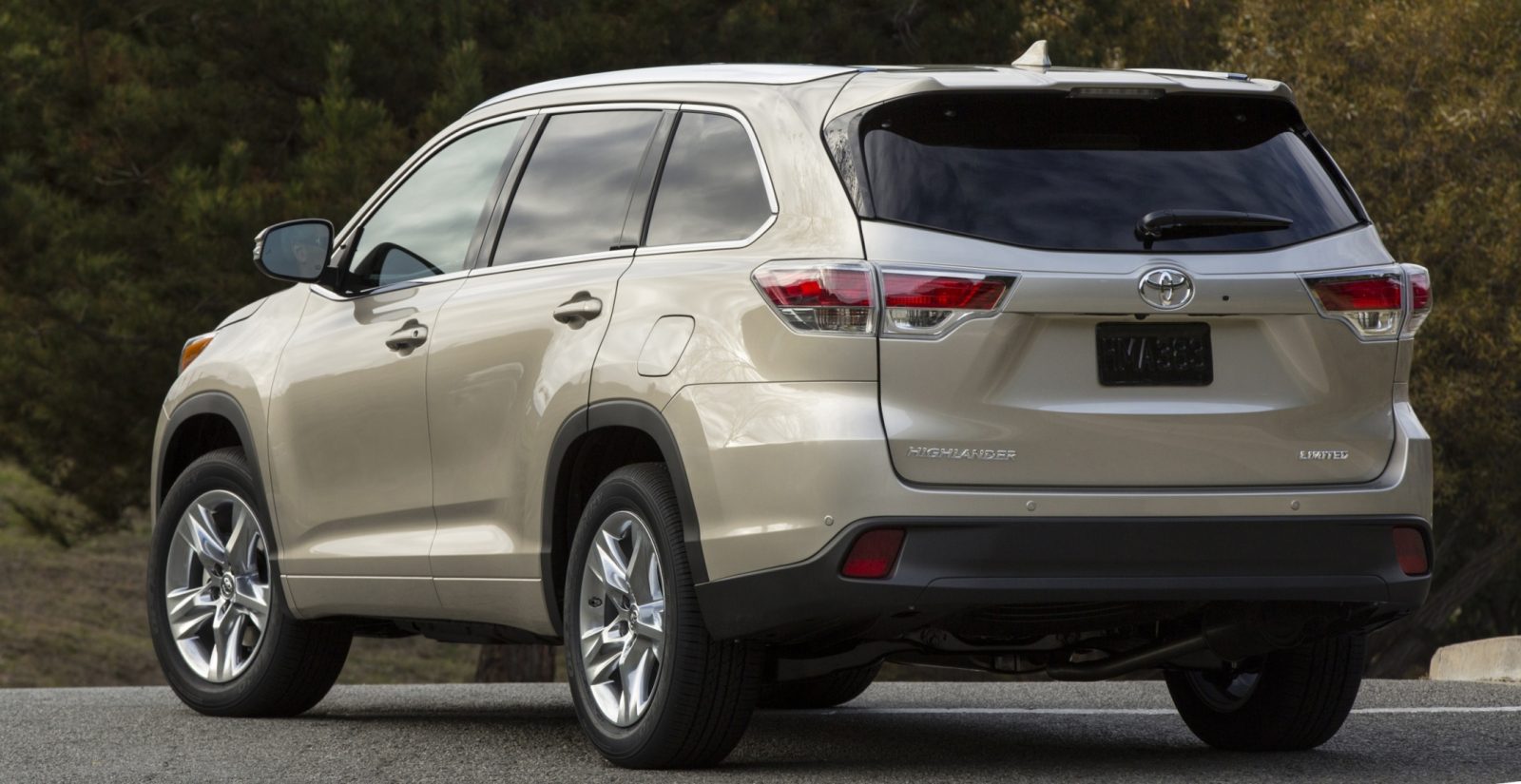 Buyers Guide to the 2014 Toyota Highlander with Specs, Pricing and 88