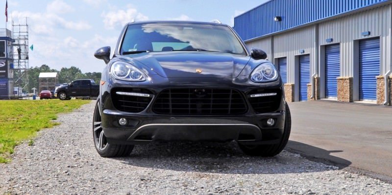 2014 Porsche Cayenne Turbo 34