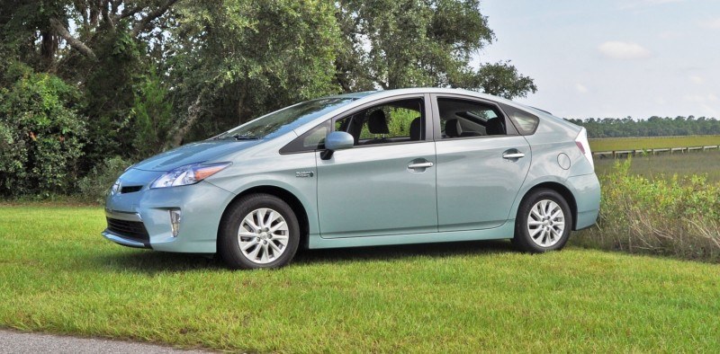 2014 Toyota Prius Plug-in Hybrid 19