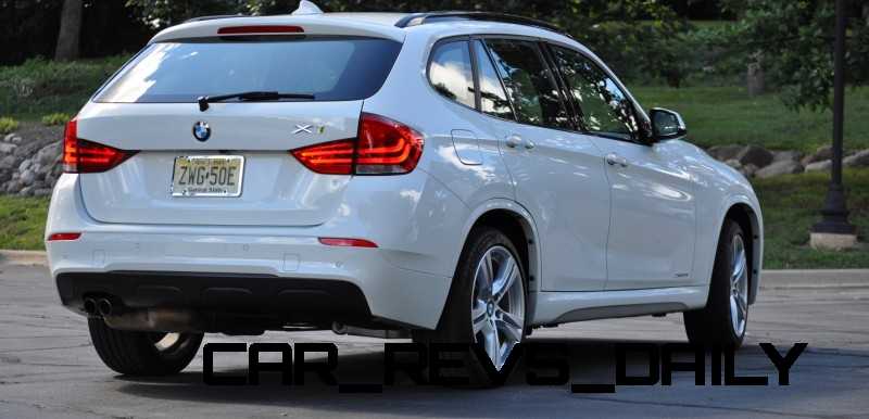 BMW X1 sDrive28i M Sport - Alpine White in 60 High-Res Photos45