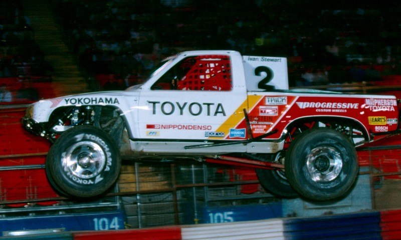 2014_ChicagoAutoShow_Toyota_TRDProVintage_Stewart_003
