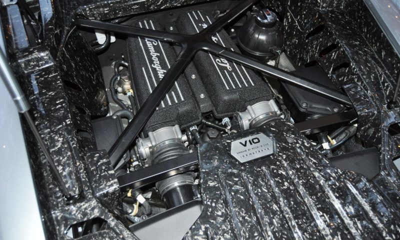 Car-Revs-Daily.com -- 2015 Lamborghini Huracan -- Official American Debut  38