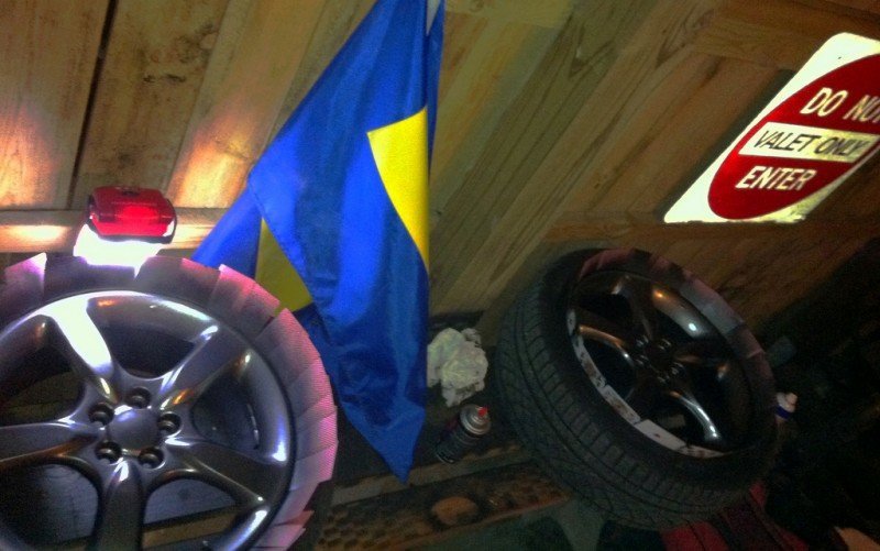 DIY how to paint wheels plastidip primer_7176323436_l
