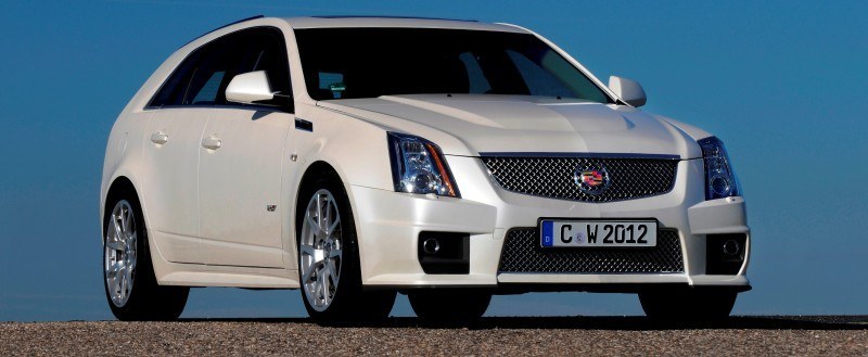033_Cadillac_CTS-V_Sport_Wagon
