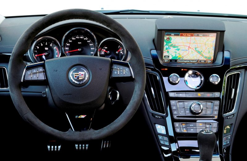 043_Cadillac_CTS-V_Sport_Wagon