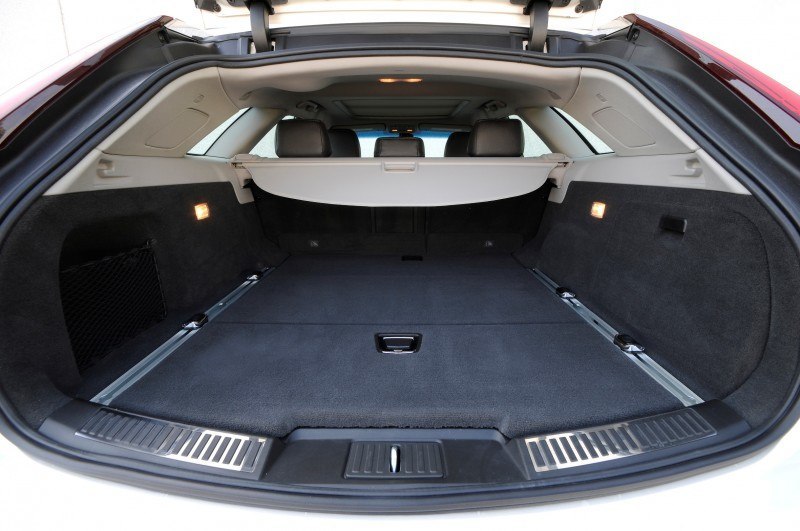 051_Cadillac_CTS-V_Sport_Wagon