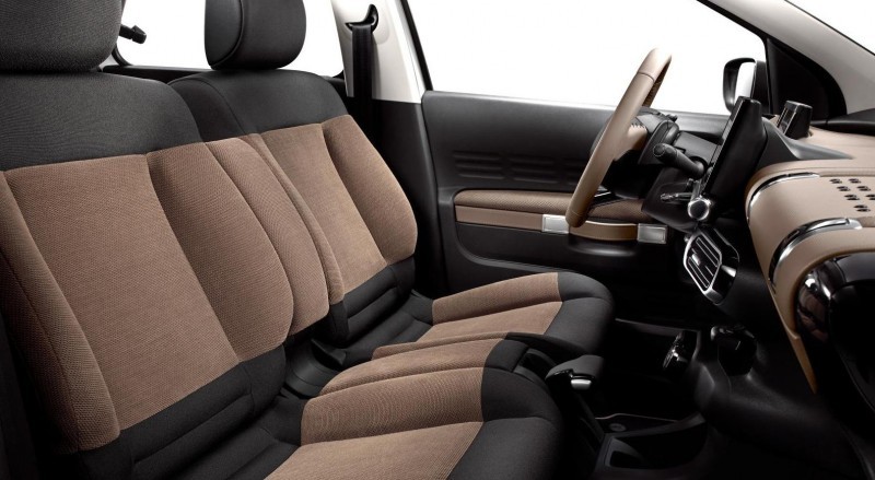 Citroen DS Brings Parisian Street Style to Beijing with DS 5LS -- 5LS R Version Packing 300HP! 11
