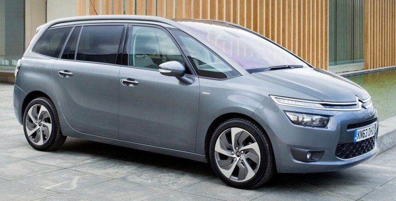 Citroen DS Brings Parisian Street Style to Beijing with DS 5LS -- 5LS R Version Packing 300HP! 17