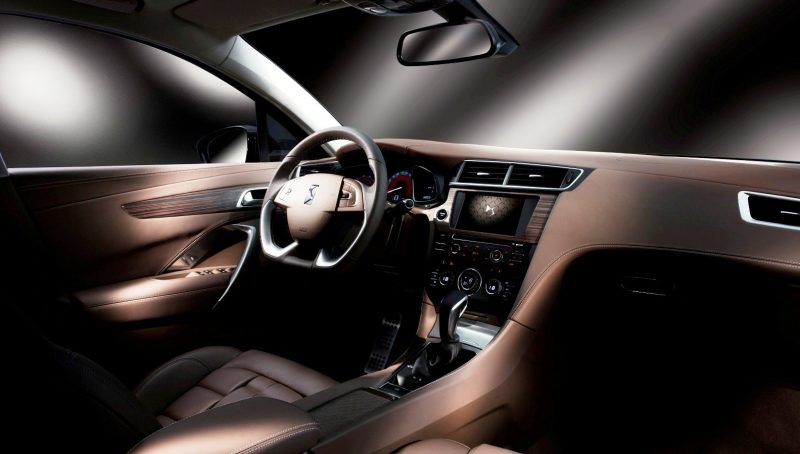 Citroen DS Brings Parisian Street Style to Beijing with DS 5LS -- 5LS R Version Packing 300HP! 24