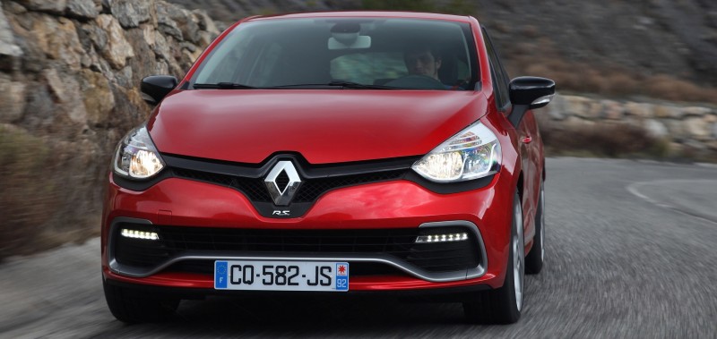 Car-Revs-Daily.com Builds a 2014 Renault Clio RS 200 EDC Lux 48