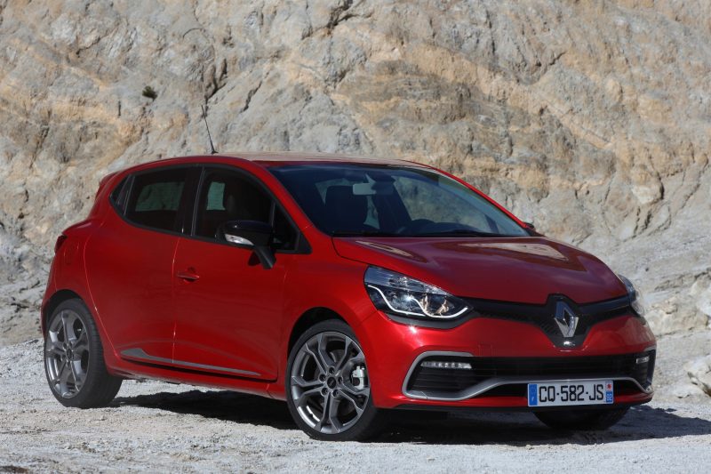 Car-Revs-Daily.com Builds a 2014 Renault Clio RS 200 EDC Lux 53