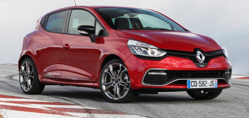 Car-Revs-Daily.com Builds a 2014 Renault Clio RS 200 EDC Lux 55