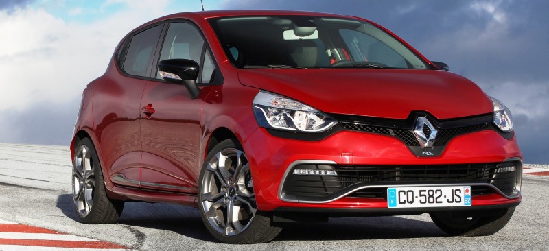 Car-Revs-Daily.com Builds a 2014 Renault Clio RS 200 EDC Lux 56