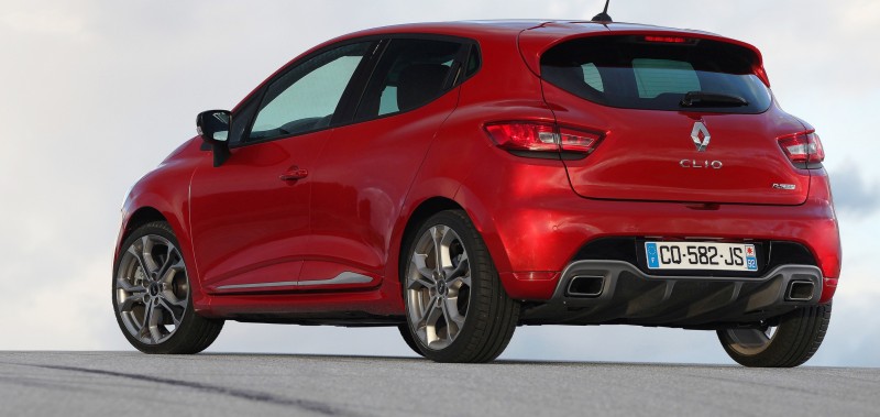 Car-Revs-Daily.com Builds a 2014 Renault Clio RS 200 EDC Lux 57