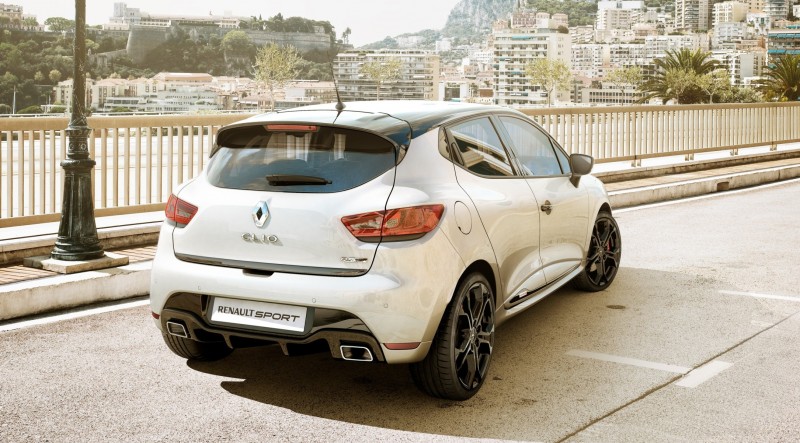Car-Revs-Daily.com Builds a 2014 Renault Clio RS 200 EDC Lux 63