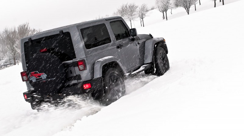 High-Fashion JEEP Upgrades - KAHN Design Shows Sexy New Wrangler Grilles, LEDs, Wheels and Leathers 18