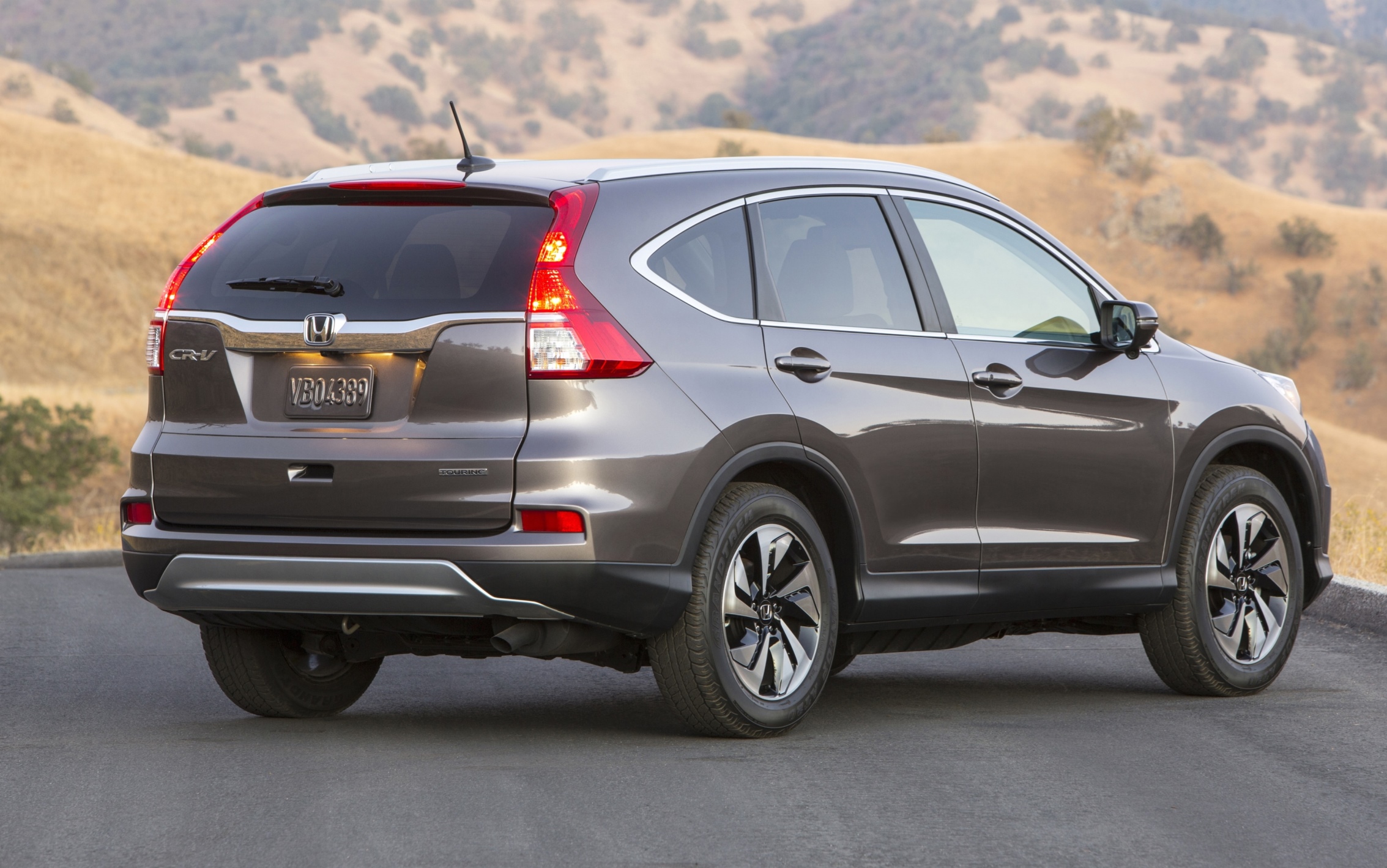 2015 Honda CRV Revealed With More Torque, More Tech and
