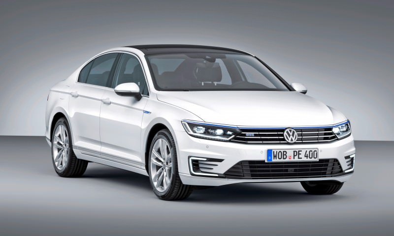 2016 Volkswagen Passat GTE Plug-In Hybrid  1
