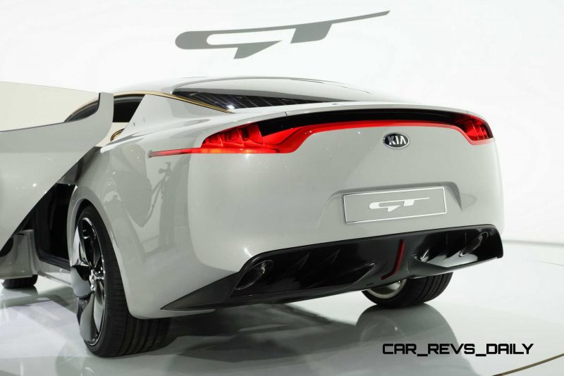 2011 Kia GT 31