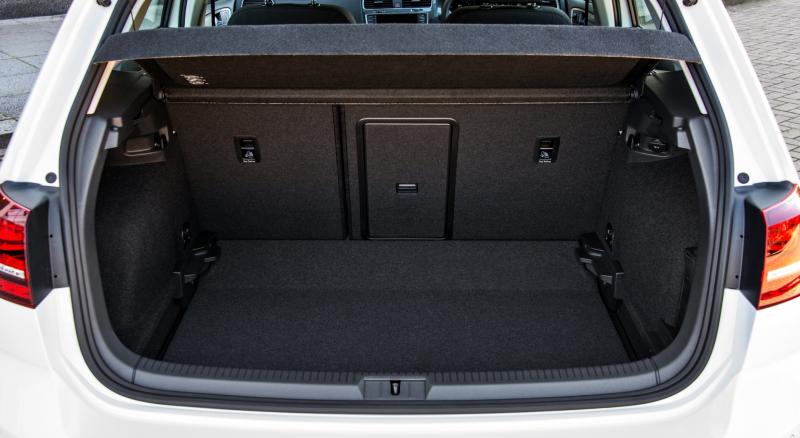 2015 Volkswagen e-Golf 13