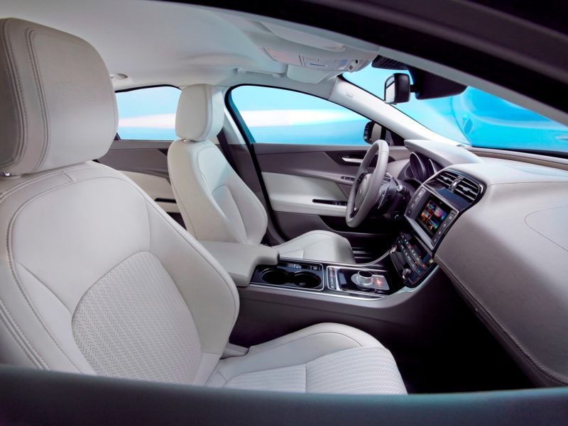 2016 Jaguar XE 8