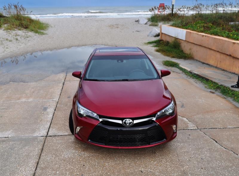 HD Road Test Review - 2015 Toyota Camry XSE 36
