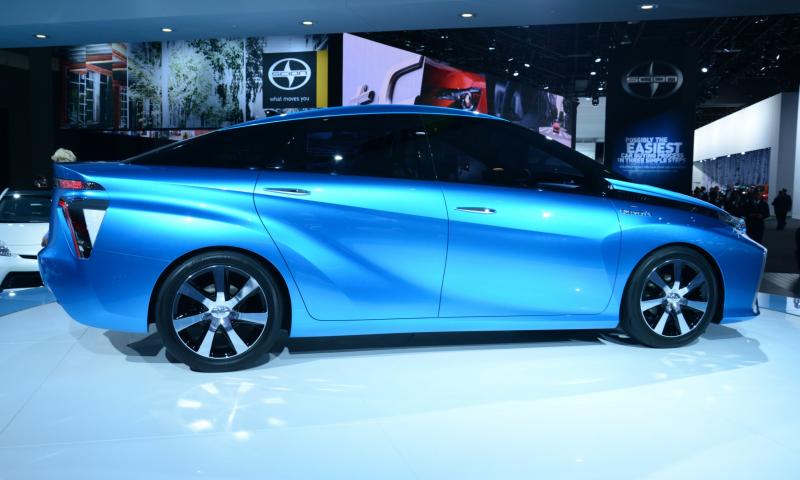Toyota FCV CONCEPT 8