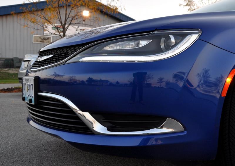 2015 Chrysler 200 Limited 21