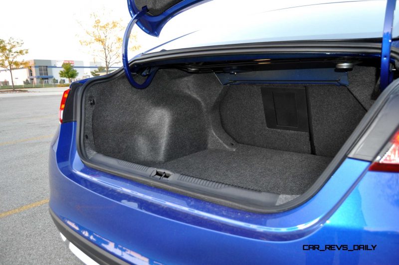 2015 Chrysler 200 Limited 24