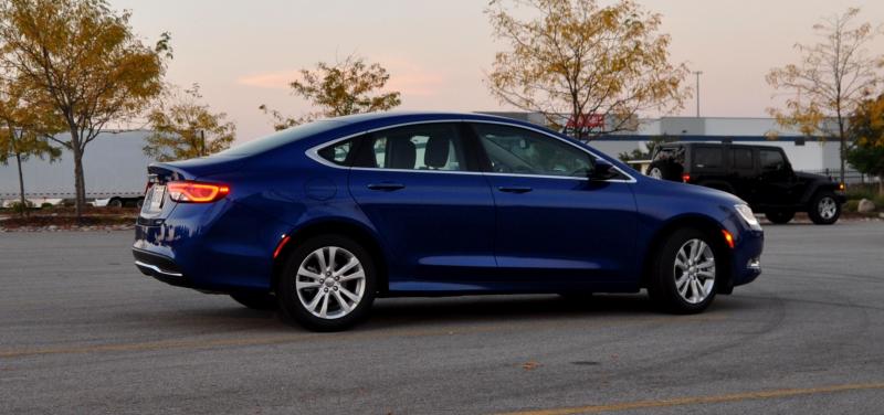 2015 Chrysler 200 Limited 9