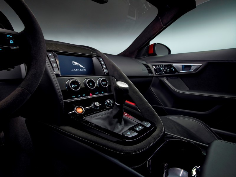 2015 JAGUAR F-Type 70