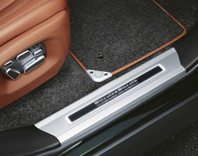 2015 Range Rover Holland & Holland Edition Is Blue-Blooded Delicacy 3