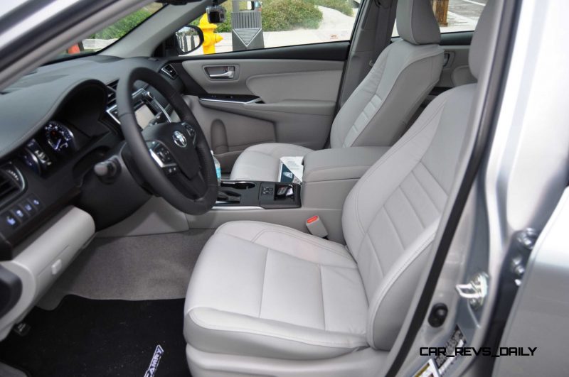 2015 Toyota Camry XLE V6 15