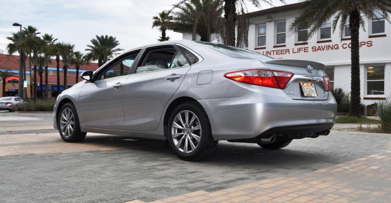 2015 Toyota Camry XLE V6 25