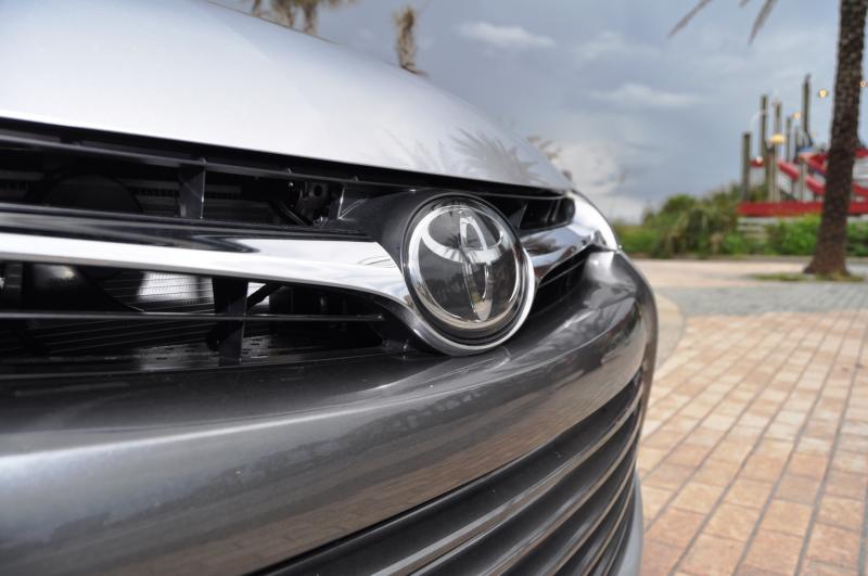 2015 Toyota Camry XLE V6 48