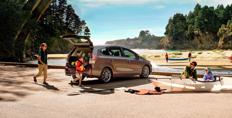 2015 Toyota Prius V 1