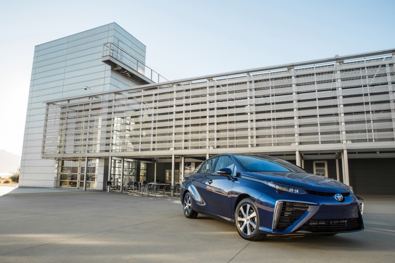 2016 Toyota Mirai 12