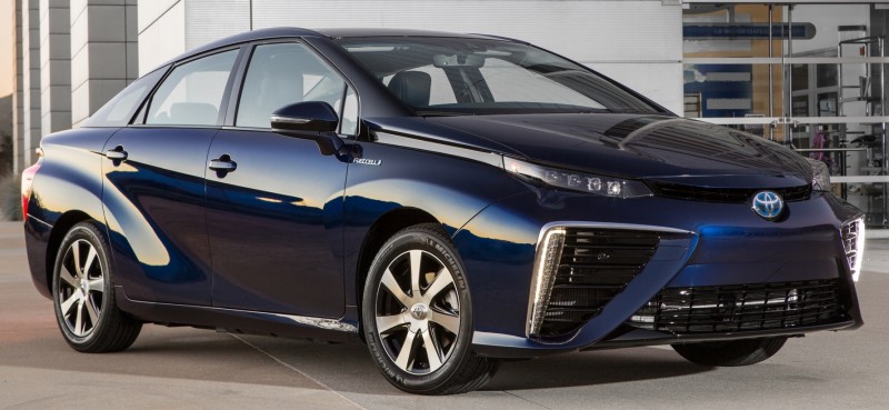 2016 Toyota Mirai 26