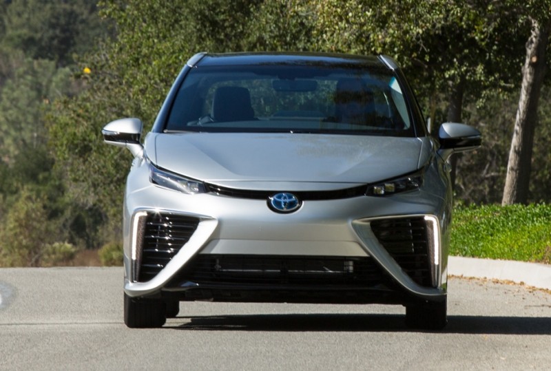 2016 Toyota Mirai 37
