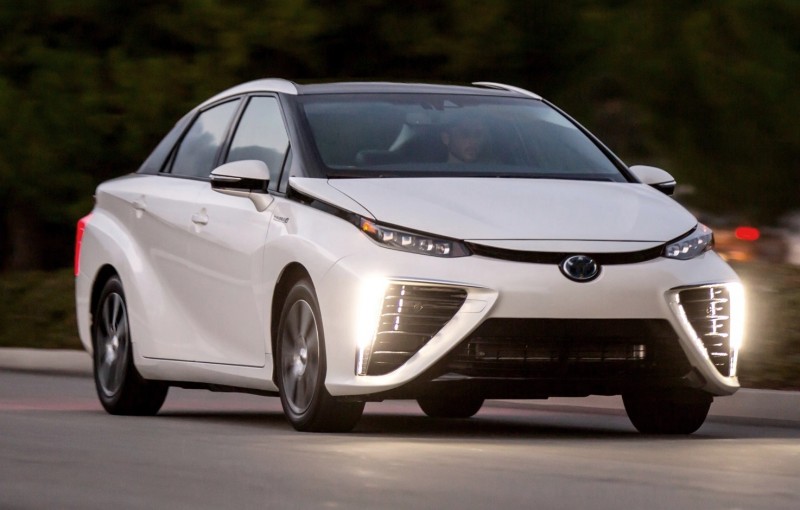 2016 Toyota Mirai 43