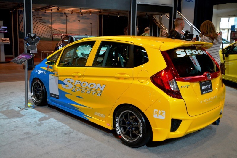SEMA 2014 Showfloor Photo Gallery - The CARS 5